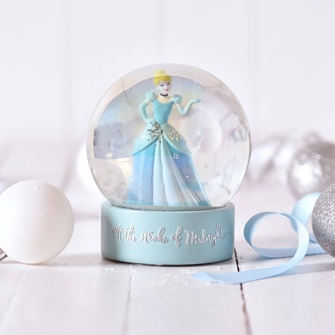 Disney selling cinderella snow globe