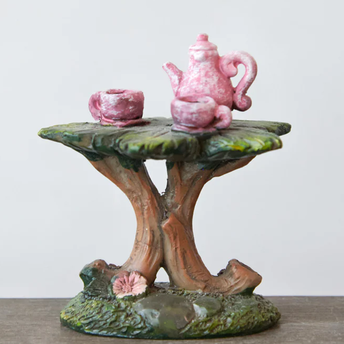 Mini Fairy Garden Leaf Tea Table Pink